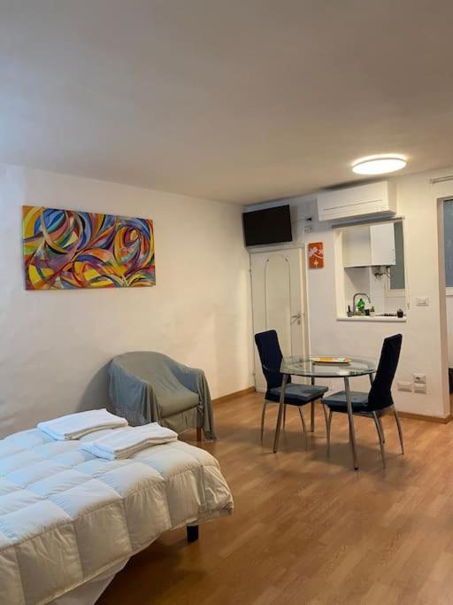 Gianfranco - City Center Apt Флоренція Екстер'єр фото
