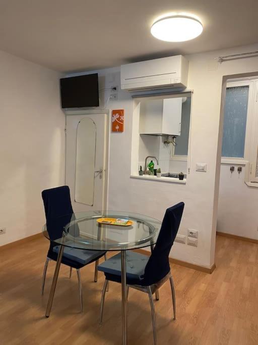 Gianfranco - City Center Apt Флоренція Екстер'єр фото