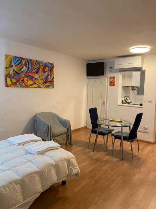 Gianfranco - City Center Apt Флоренція Екстер'єр фото